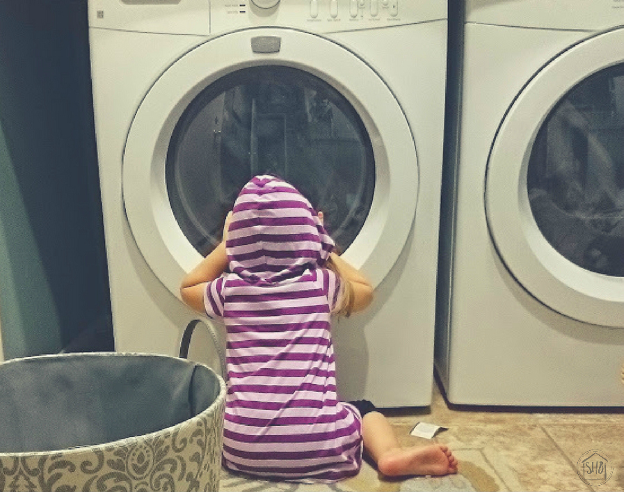 20 chores for tots - simple tasks for little hands to help around the house. 