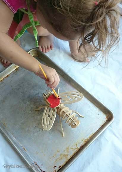 discover insects through building and painting, a simple science activity for toddlers/preschoolers